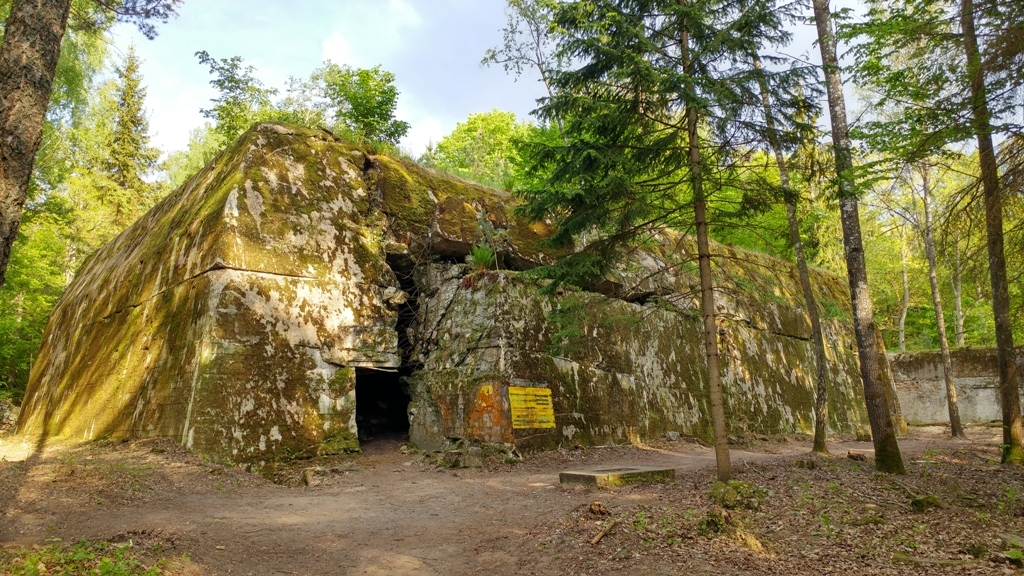 Wilczy Szaniec - w Gierłoży Wilczy Szaniec - w Gierłoży