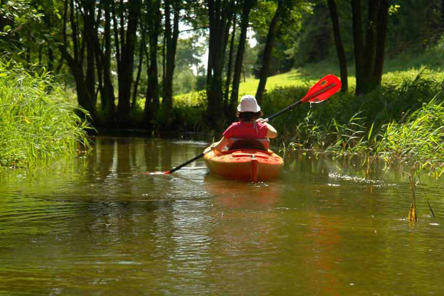 Spływ kajakowy szlakiem rzeki Tejsówki Spływ kajakowy szlakiem rzeki Tejsówki