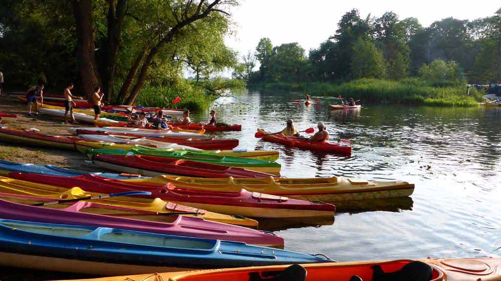 Spływy jednodniowe rzeką Krutynią - miejsce zakończenia splywów w Ukcie Spływy jednodniowe rzeką Krutynią - miejsce zakończenia splywów w Ukcie