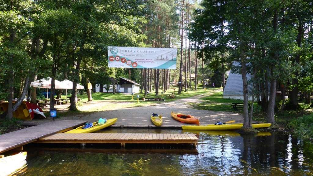 Stanica Wodna w Nowym Moście - widok z rzeki Stanica Wodna w Nowym Moście - widok z rzeki