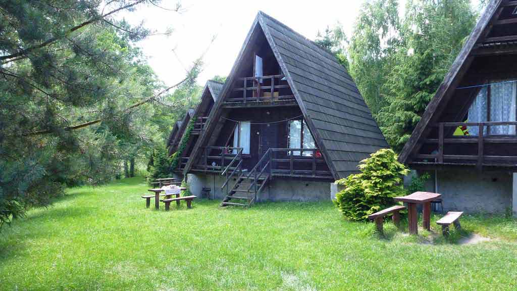 Stanica wodna w Bieńkach - domki campingowe