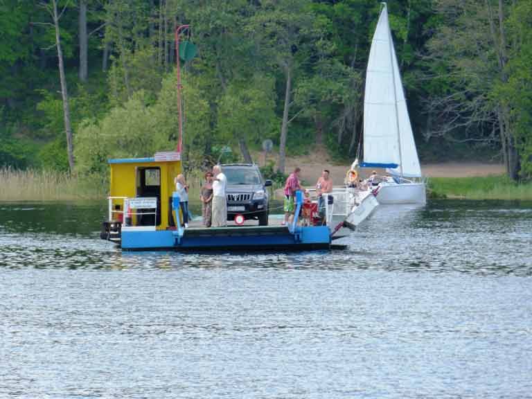 Prom w Wierzbie kolo Mikolajek Prom w Wierzbie kolo Mikolajek
