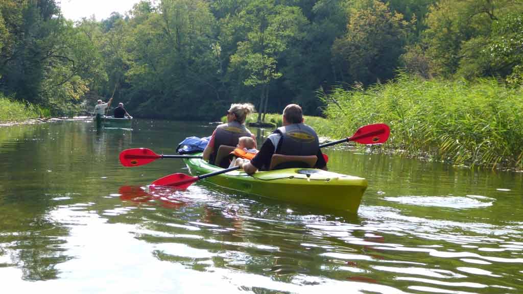 Spływ kajakowy szlakiem rzeki Krutyni Spływ kajakowy szlakiem rzeki Krutyni
