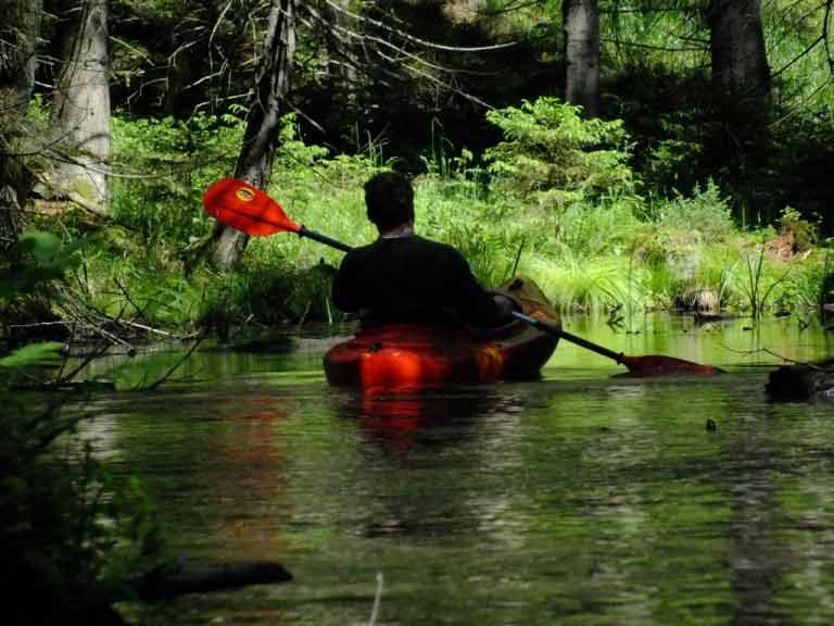 Spływ kajakowy szlakiem Tejsówki - spływ przez wypłycenia Spływ kajakowy szlakiem Tejsówki - spływ przez wypłycenia