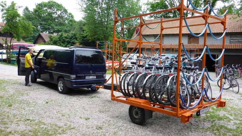 Transport rowerów dla grupy szkolnej Transport rowerów dla grupy szkolnej